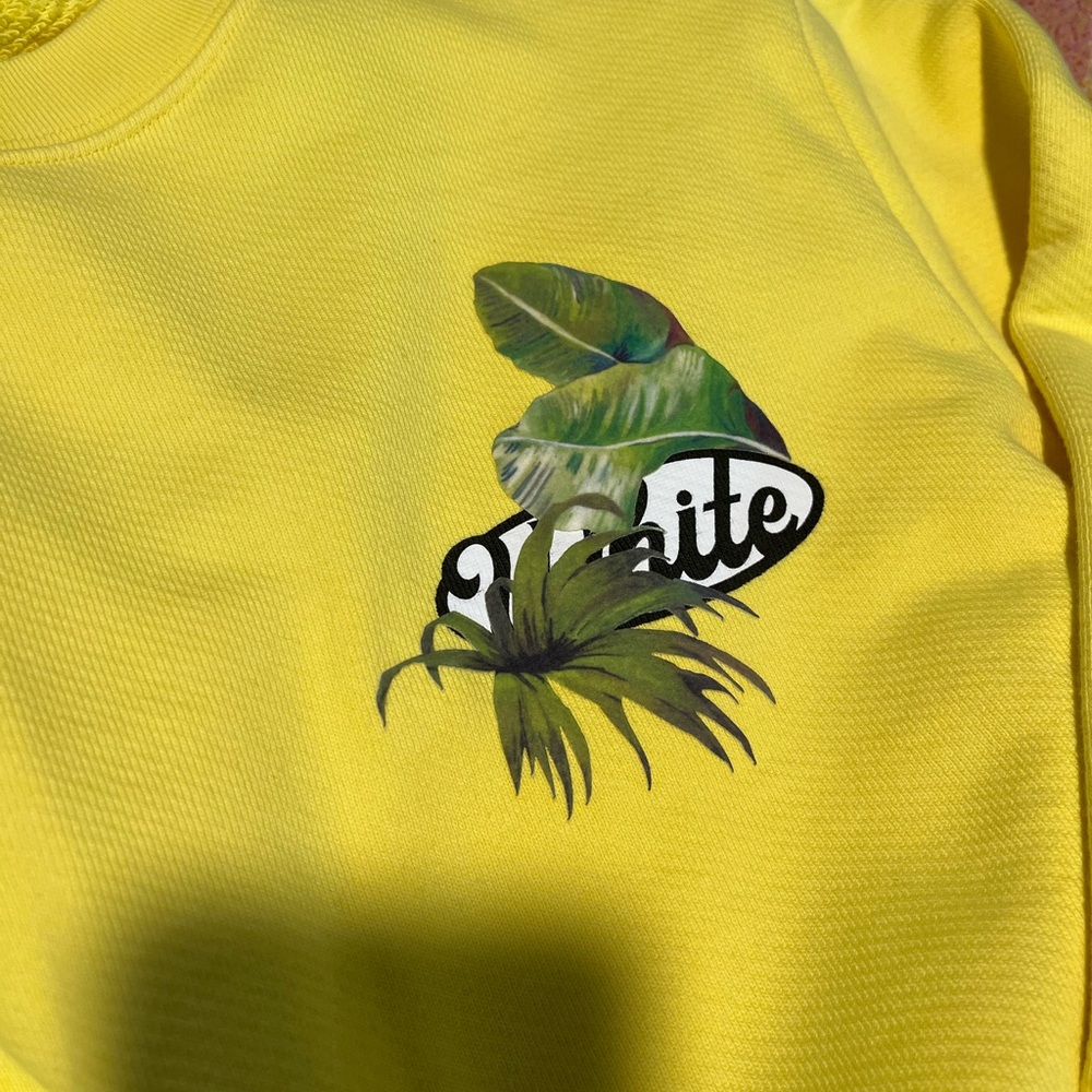 Off-White Yellow Sweatshirt with Leaf Design - Picture 2 of 9